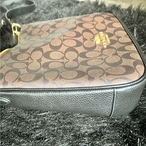 Coach purse 👜 - Picture 7 of 7